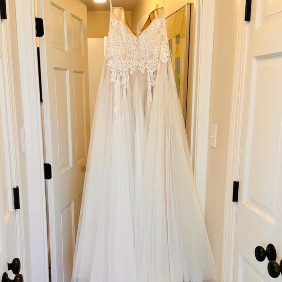 Willowby by Watters Jaislyn Wedding Gown Size 12 NEW - Picture 5 of 10